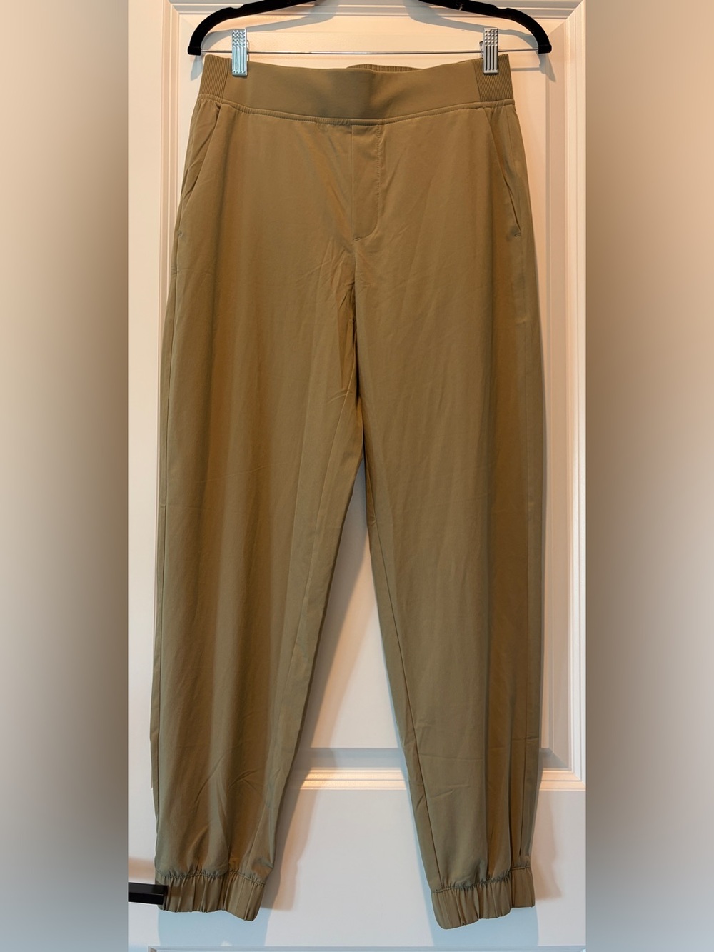 Athleta Venice Jogger Pants Tan Khaki Gold Size 4